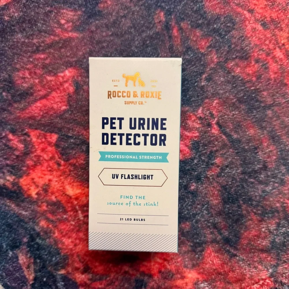 💜 Rocco & Roxie Pet Urine Detector UV Flashlight - NWT
